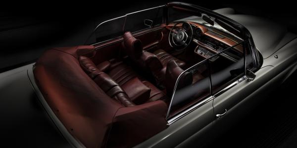 Classic Mercedes Convertible 002